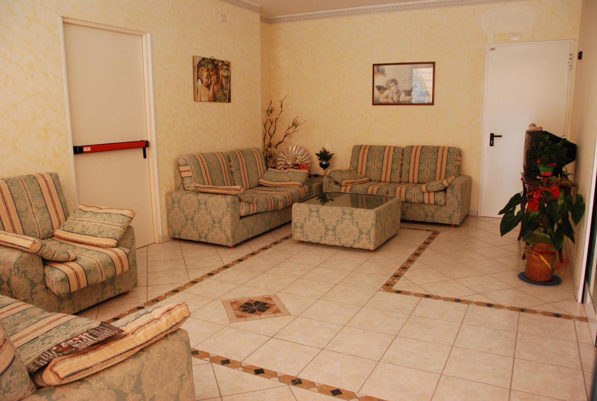Hotel La Playa 2*